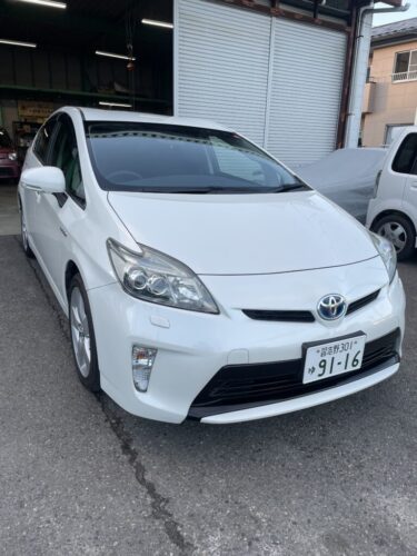H26年式　TOYOTAプリウス　30後期Sツーリング